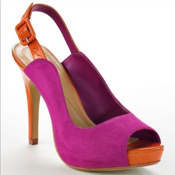 Apt. 9 Heels - Picture 1 of 4